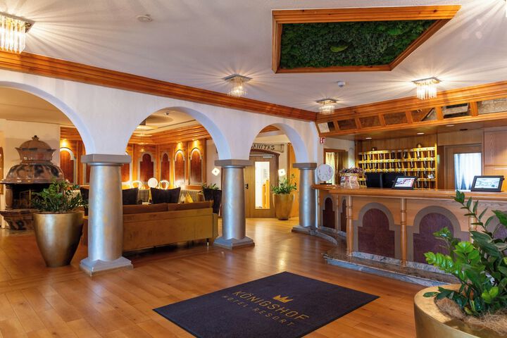 Hotel Lobby