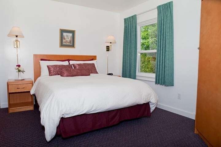 Room 2 of 24