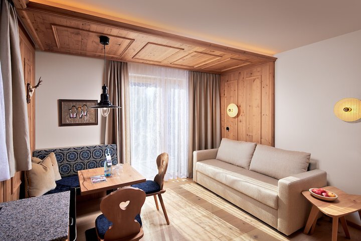 Room 55 of 204