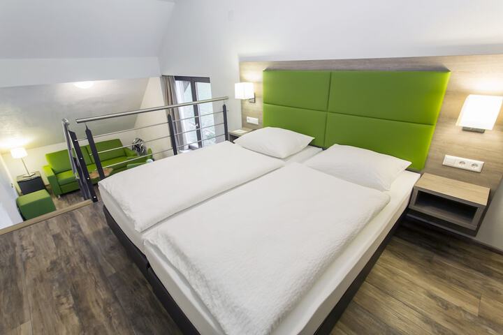 Room 3 of 16