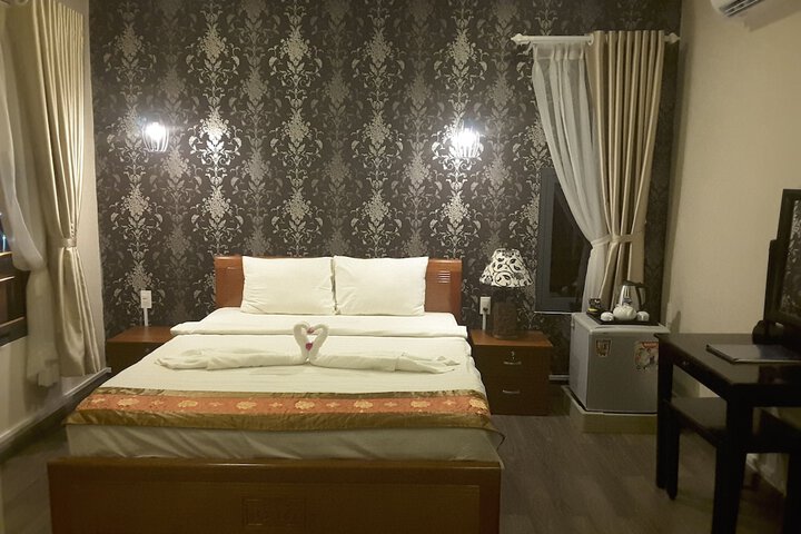 Room 5 of 146