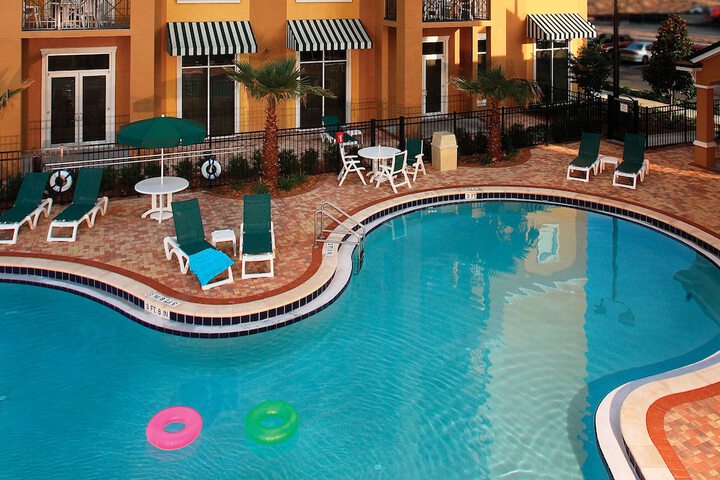 Pool 59 of 109