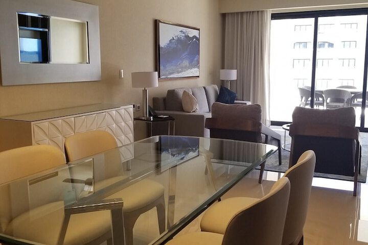 Room 13 of 108