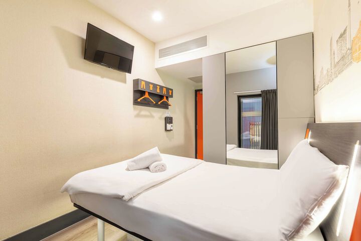 Room 26 of 55