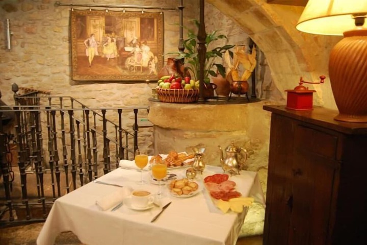 Dining Photos