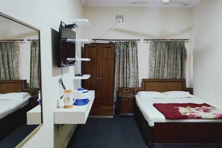 Room 25 of 36