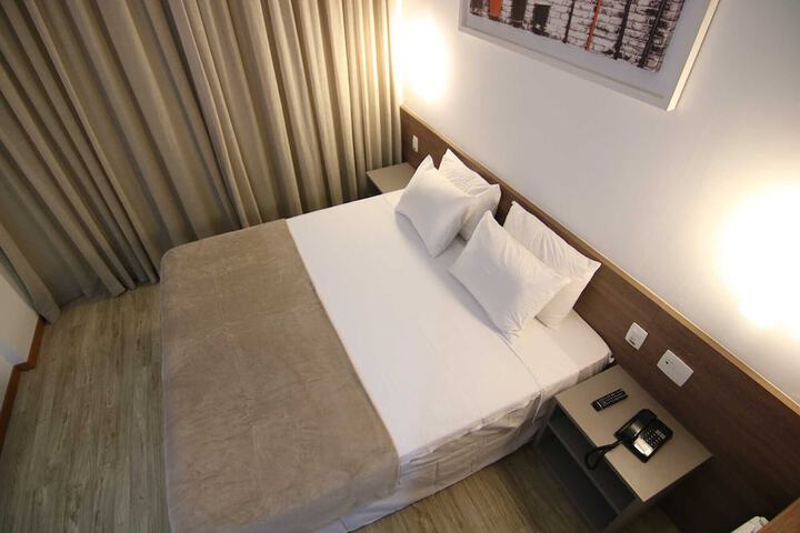 Room 17 of 79