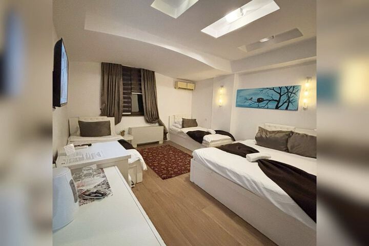 Room 6 of 46