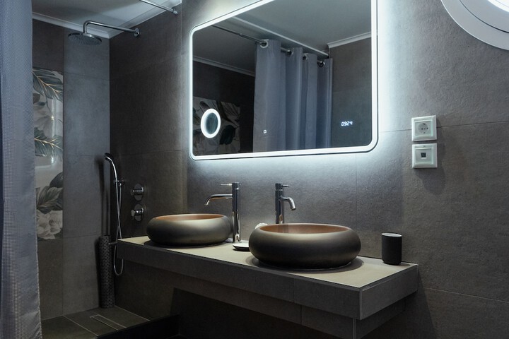Clean Restrooms