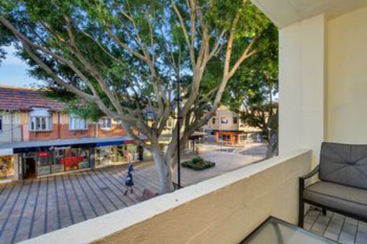 Terrace/Patio 2 of 18