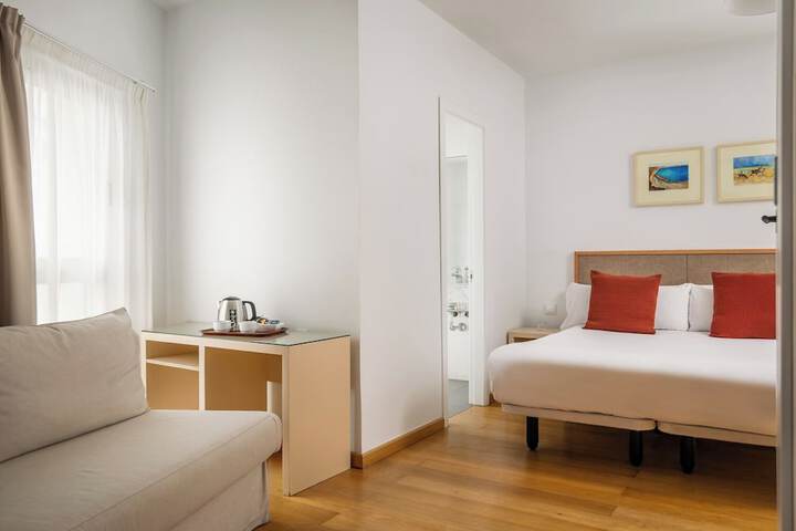 Room 14 of 53