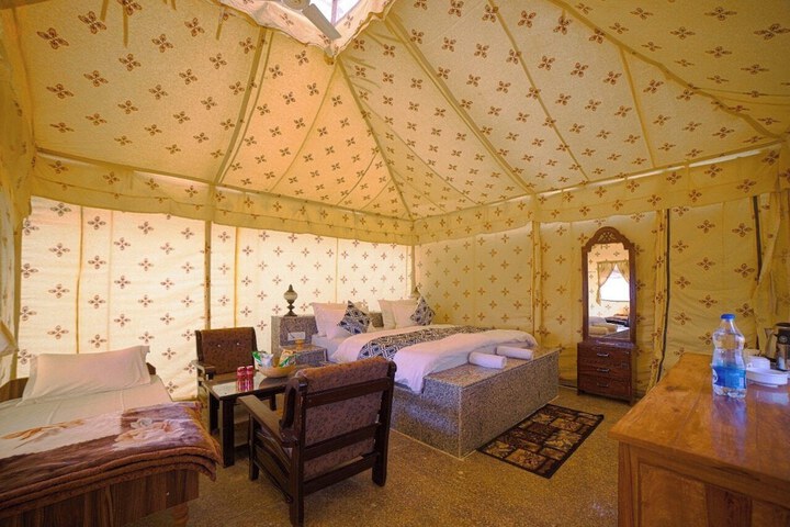 Room 3 of 7