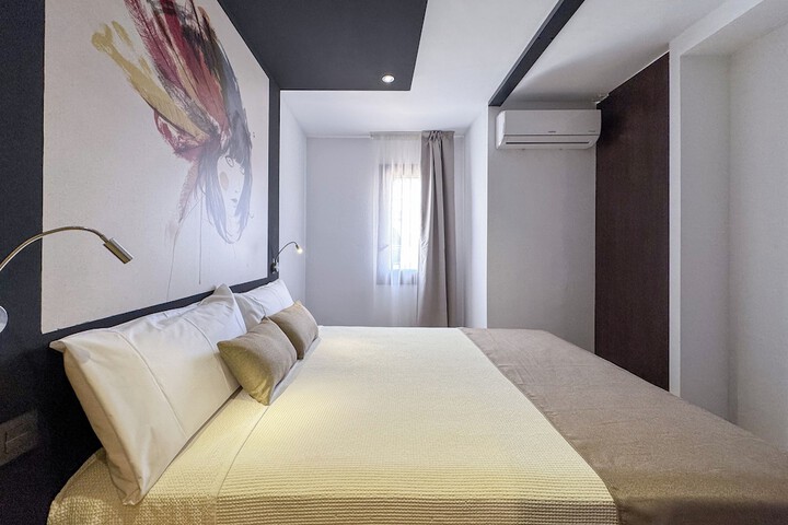 Room 78 of 97