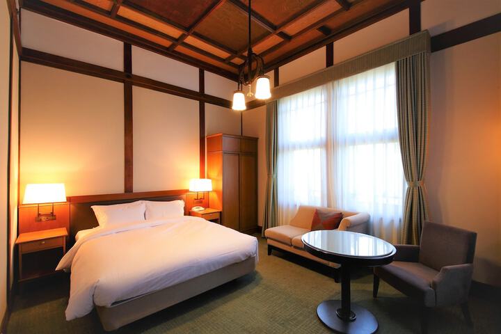 Room 46 of 120