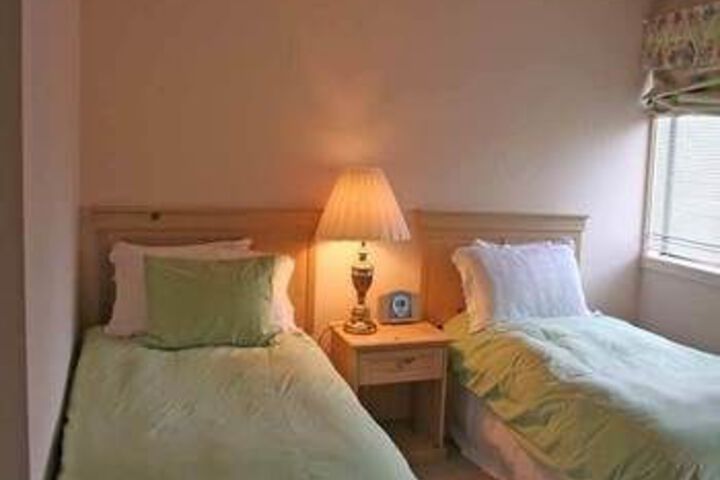 Room 8 of 26