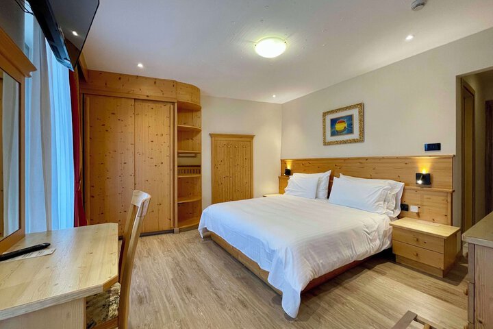 Room 26 of 107