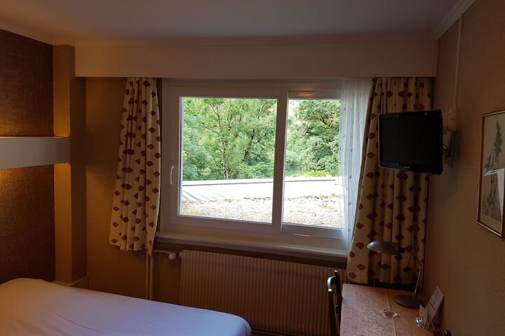 Room 17 of 91