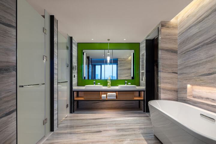 Room 2 of 97