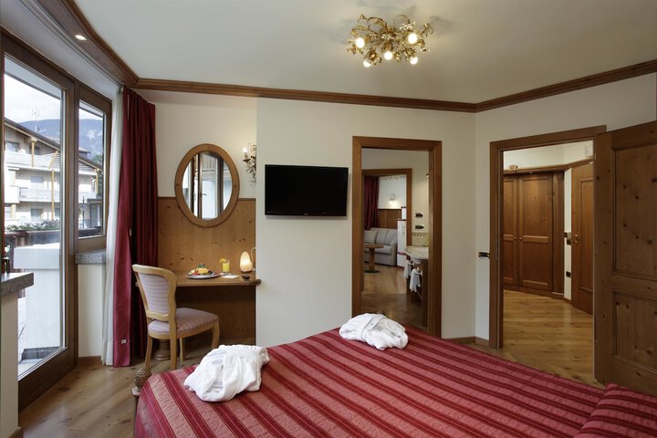 Room 11 of 81