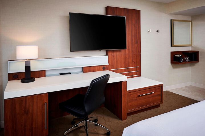 Room 8 of 60