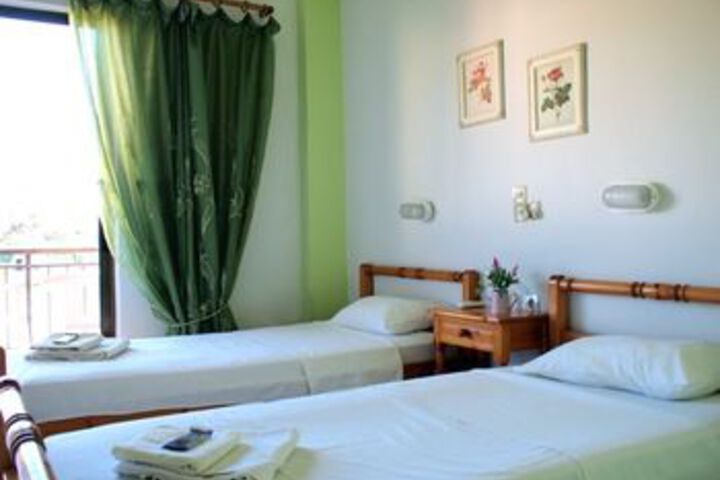 Room 12 of 29