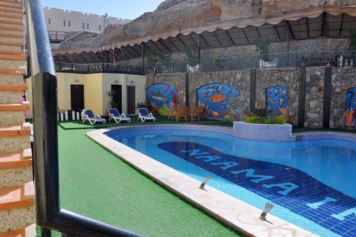 Pool 38 of 111