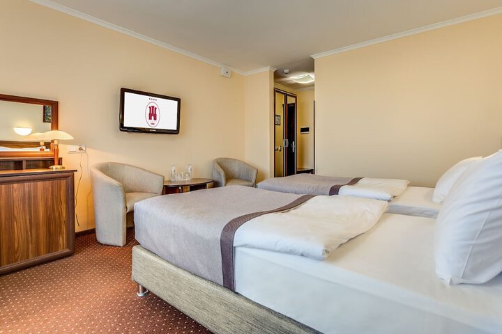 Room 36 of 110