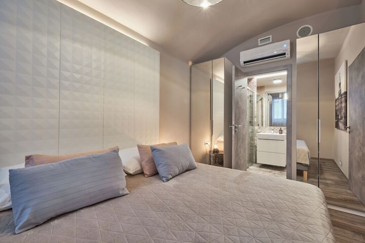 Room 40 of 129