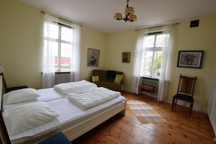 Room 5 of 46