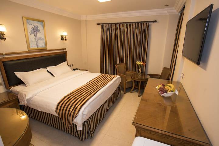 Room 7 of 36