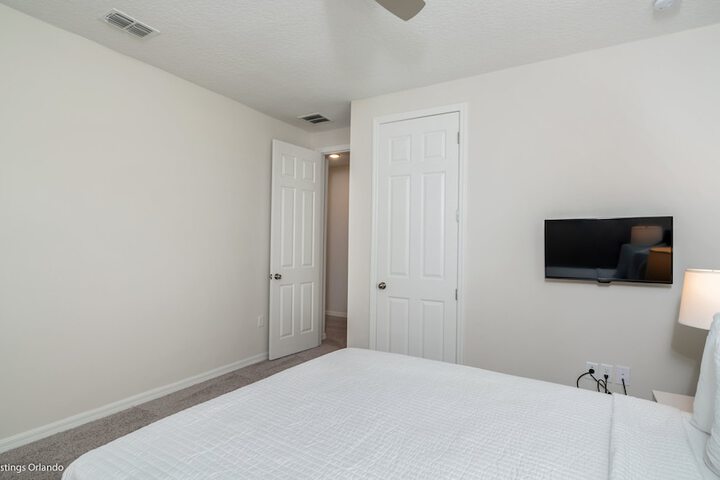 Room 9 of 55