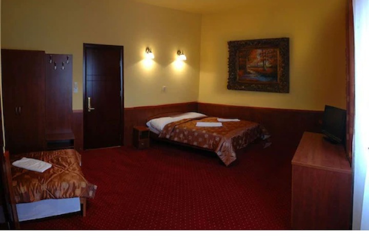Room 16 of 43