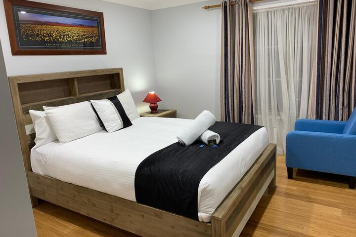 Room 25 of 68
