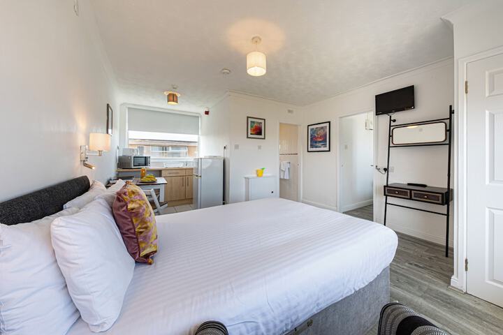 Room 14 of 40