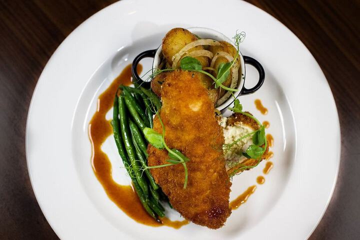 Dining 64 of 80