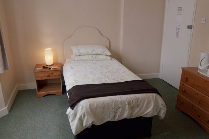 Room 5 of 31