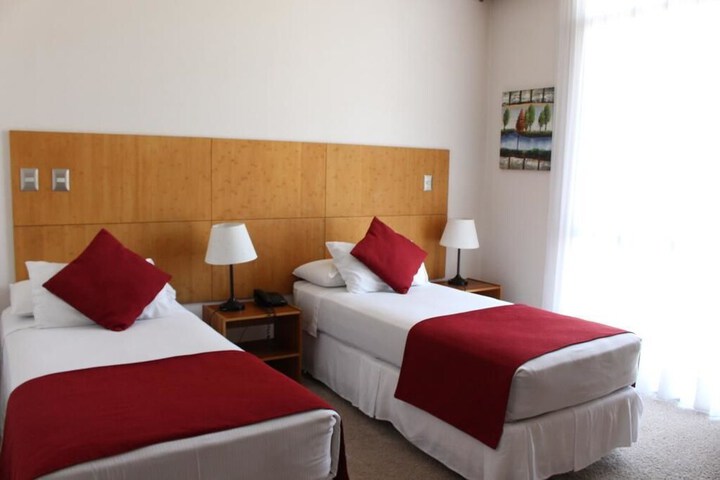 Room 7 of 39
