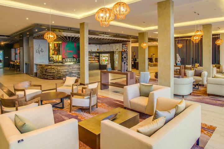 Hotel Interior 7 of 106