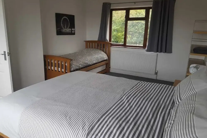 Room 2 of 21