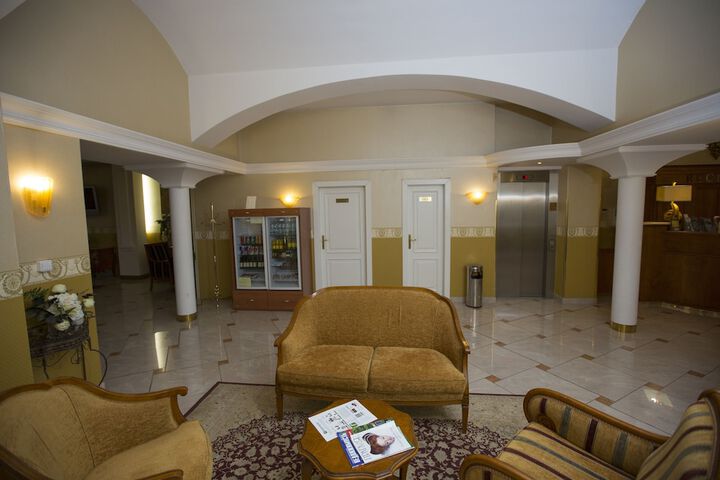 Hotel Lobby
