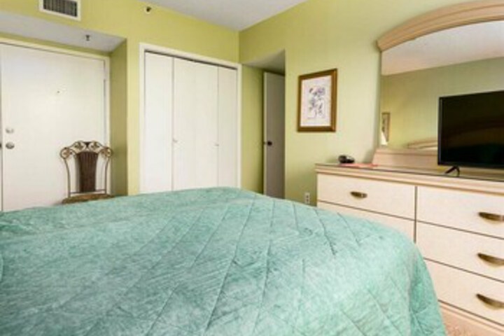 Room 146 of 152