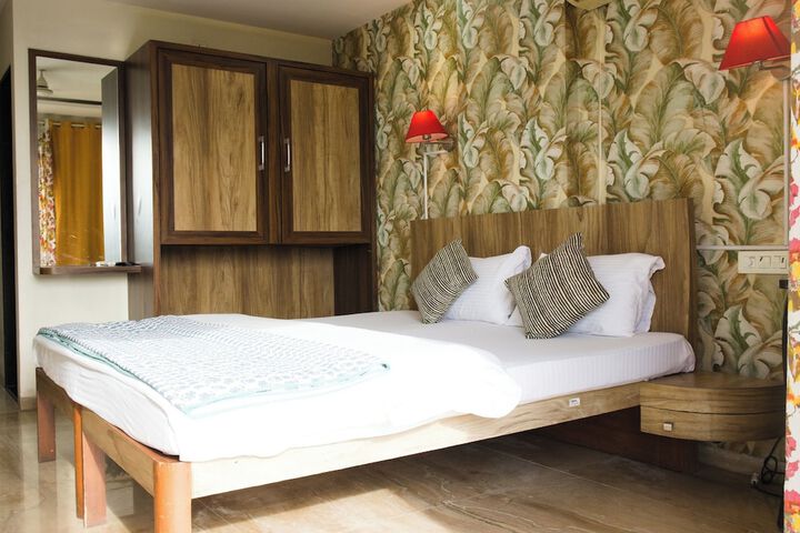 Room 21 of 29