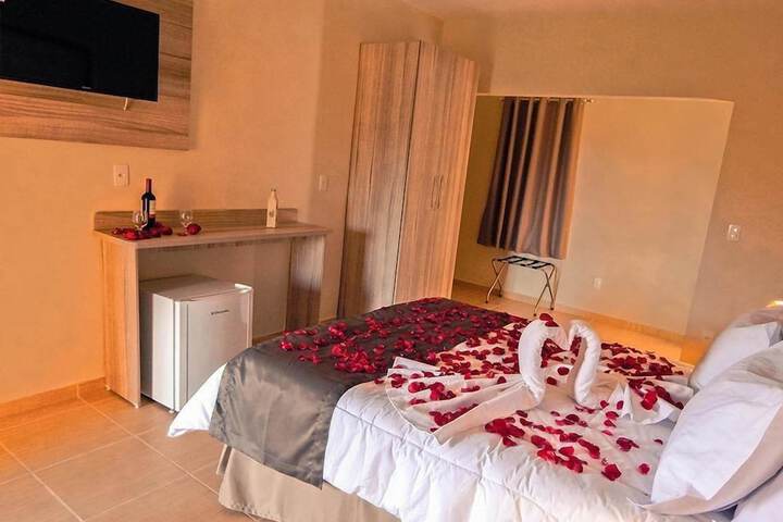 Room 2 of 118
