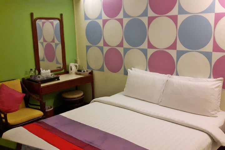 Room 20 of 42