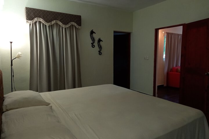 Room 12 of 52