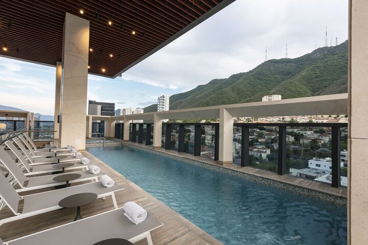 Pool 42 of 81