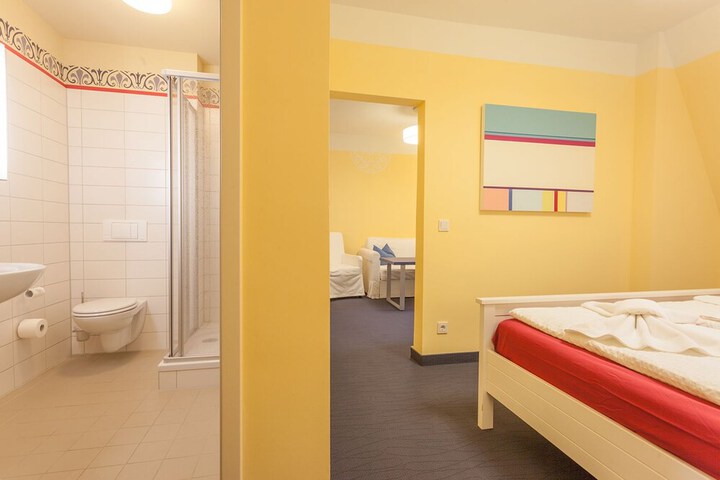 Room 27 of 51