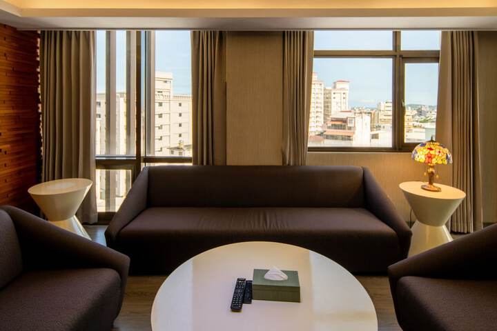 Room 52 of 120