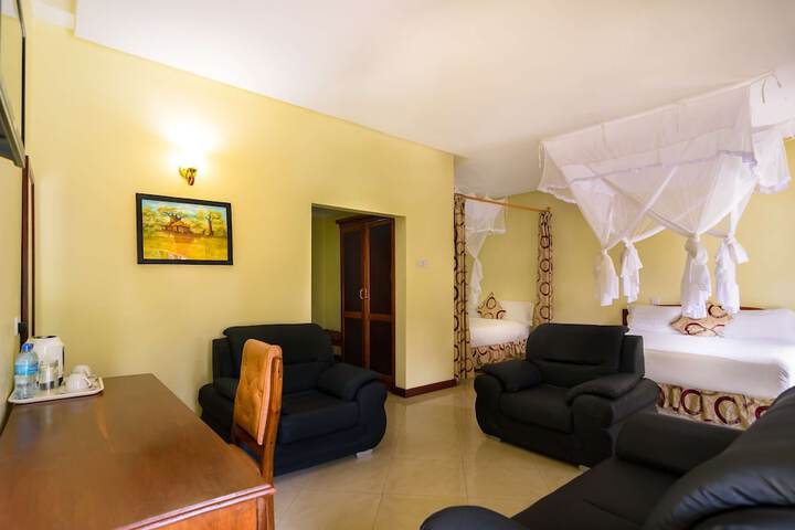 Room 12 of 81