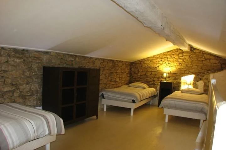 Room 4 of 26